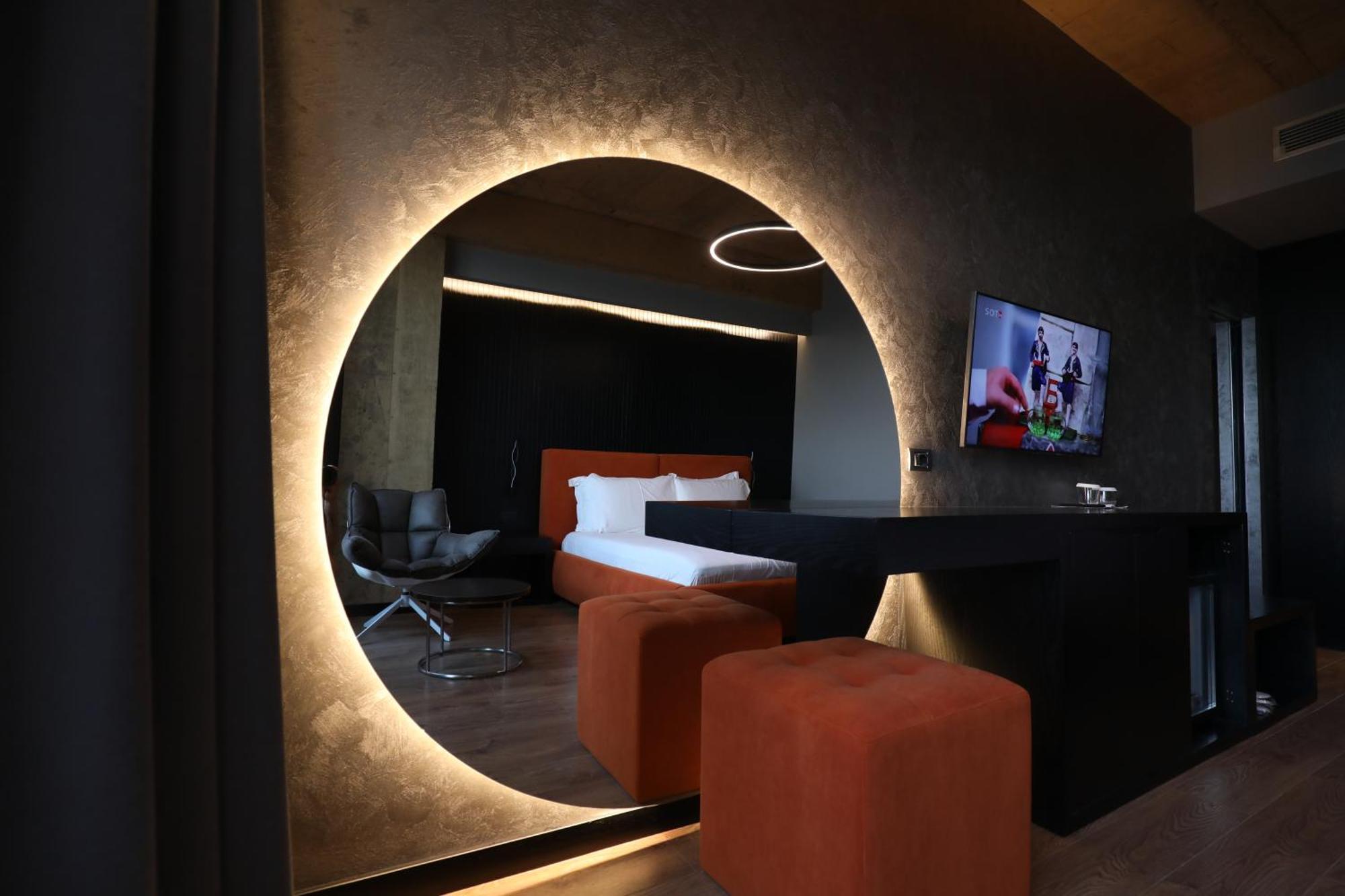 Toka Hotel Restaurant Udenisht Ngoại thất bức ảnh