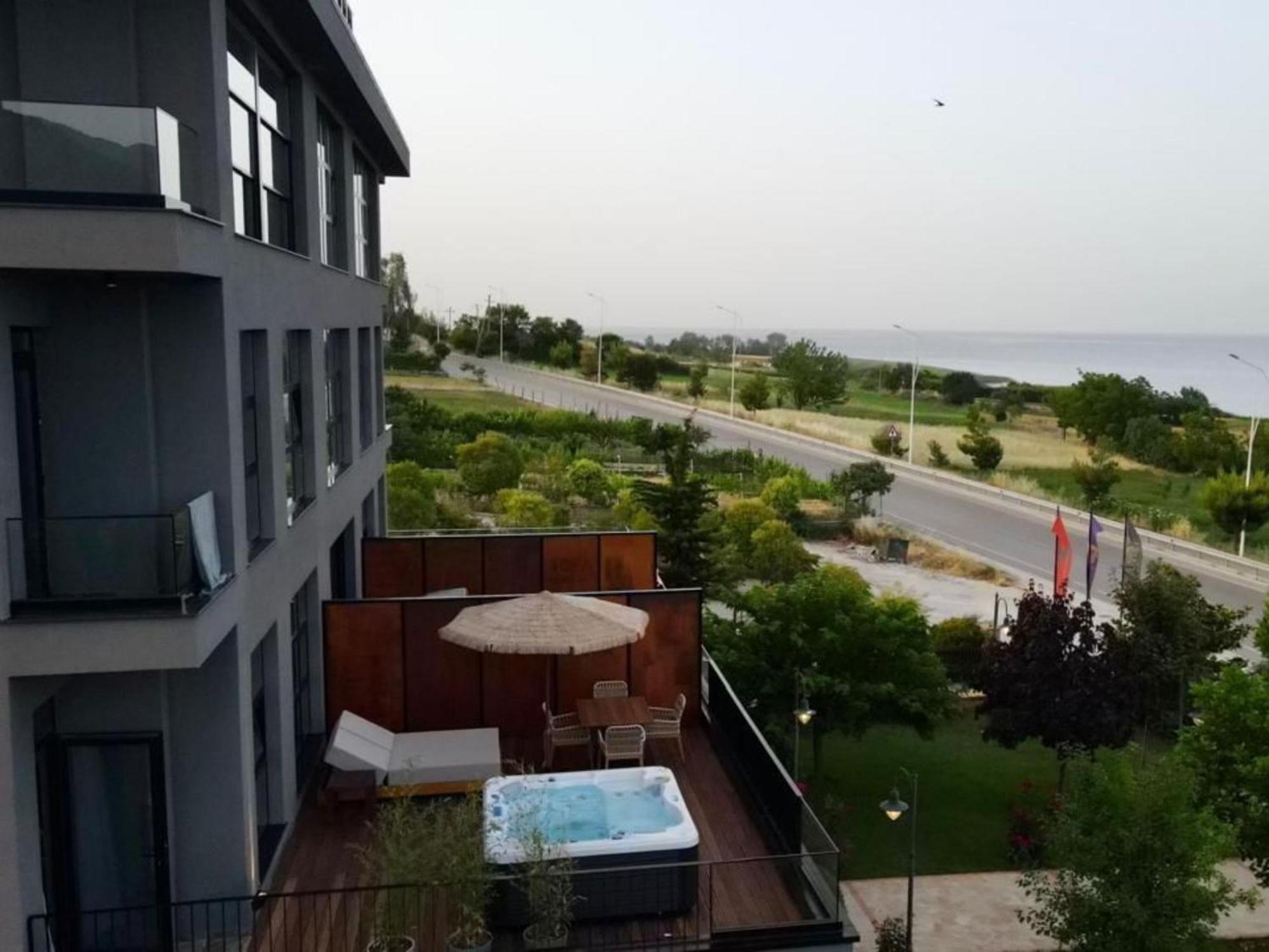Toka Hotel Restaurant Udenisht Ngoại thất bức ảnh