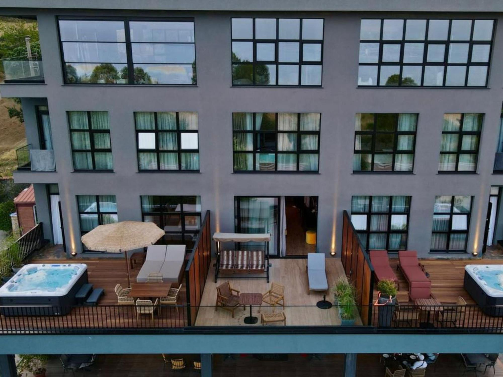 Toka Hotel Restaurant Udenisht Ngoại thất bức ảnh