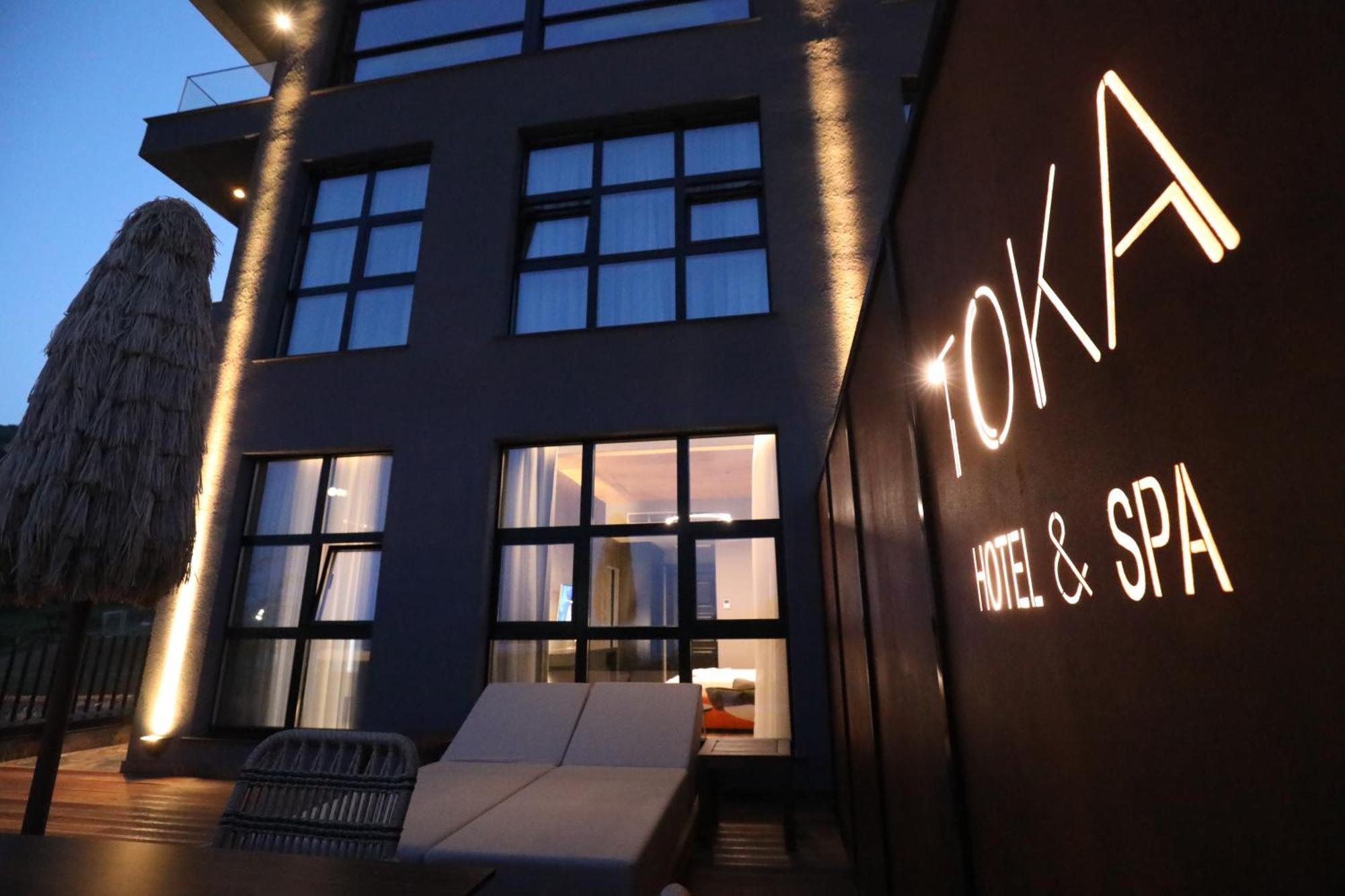 Toka Hotel Restaurant Udenisht Ngoại thất bức ảnh
