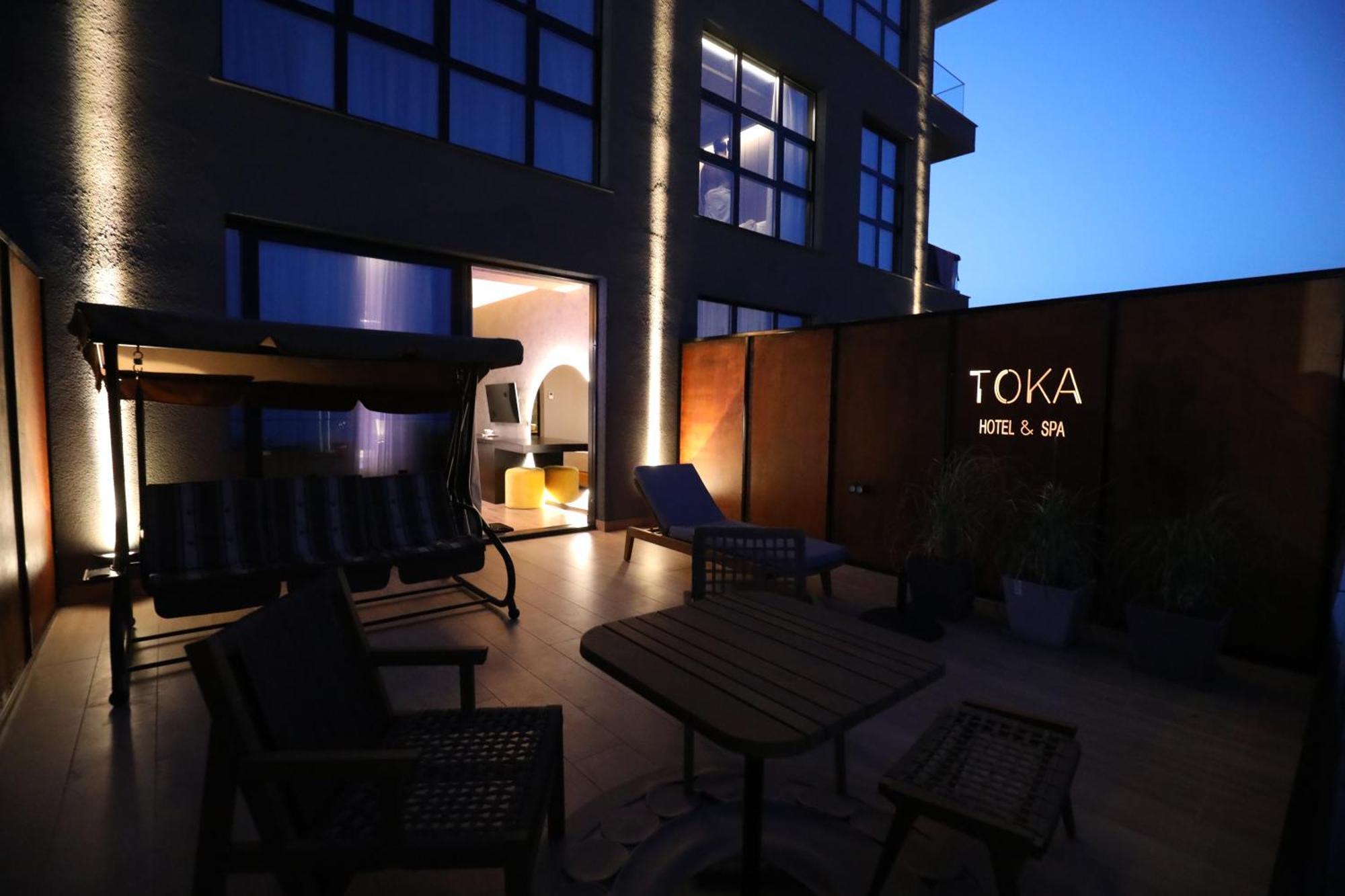 Toka Hotel Restaurant Udenisht Ngoại thất bức ảnh