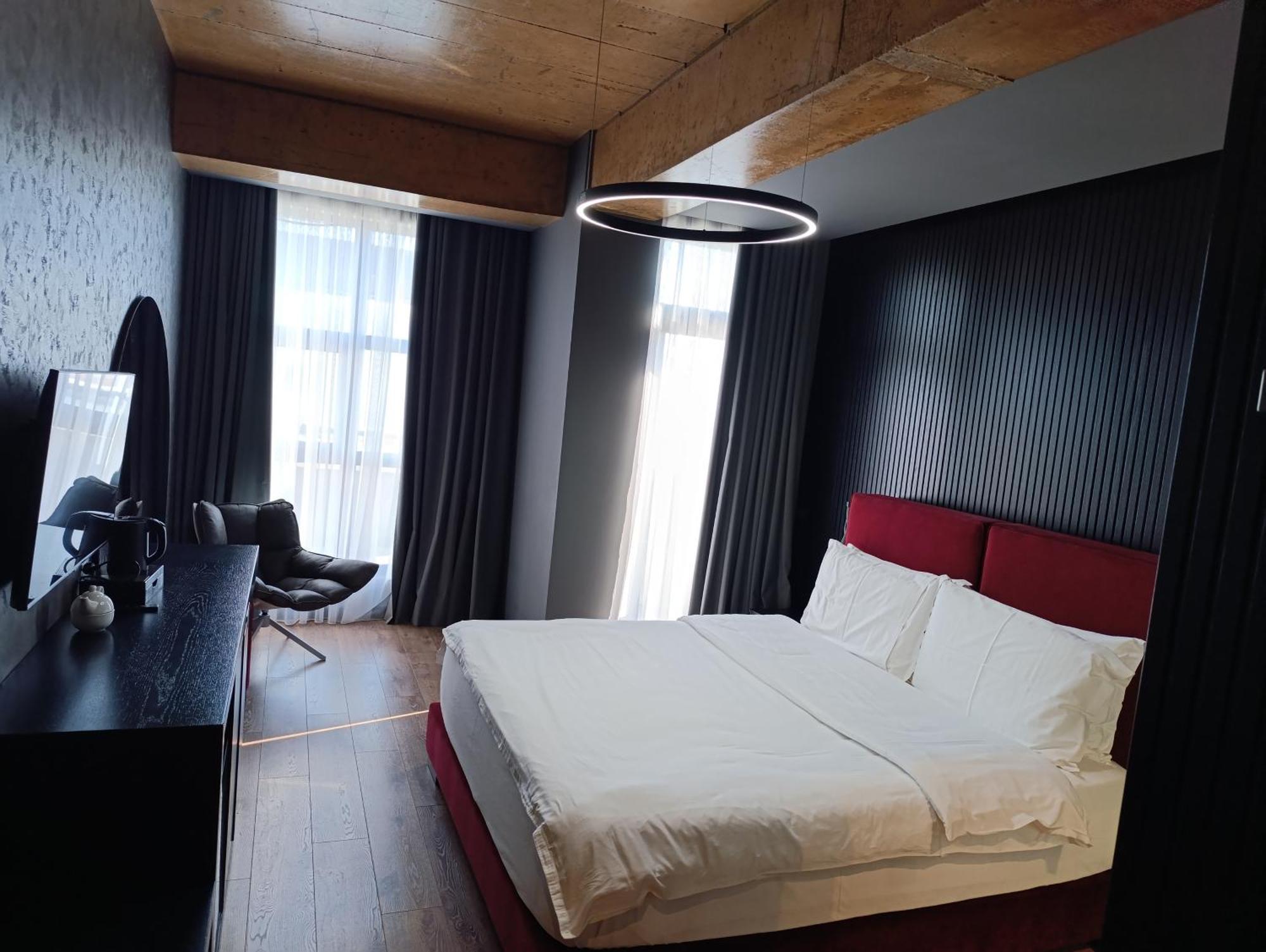 Toka Hotel Restaurant Udenisht Ngoại thất bức ảnh