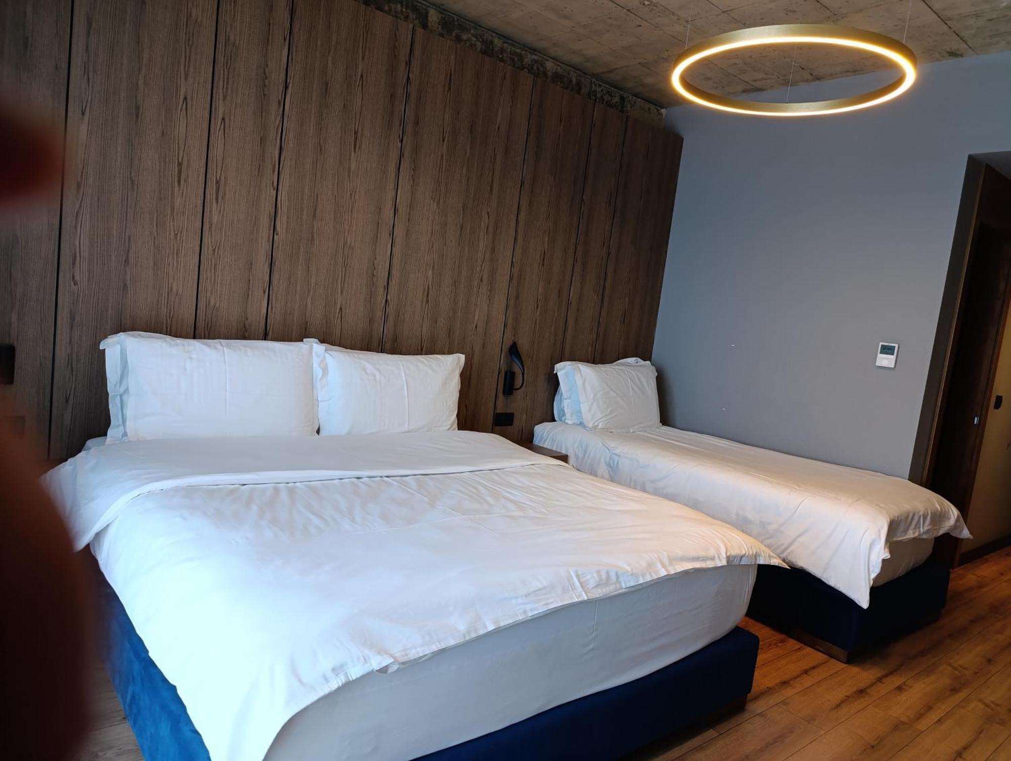 Toka Hotel Restaurant Udenisht Ngoại thất bức ảnh