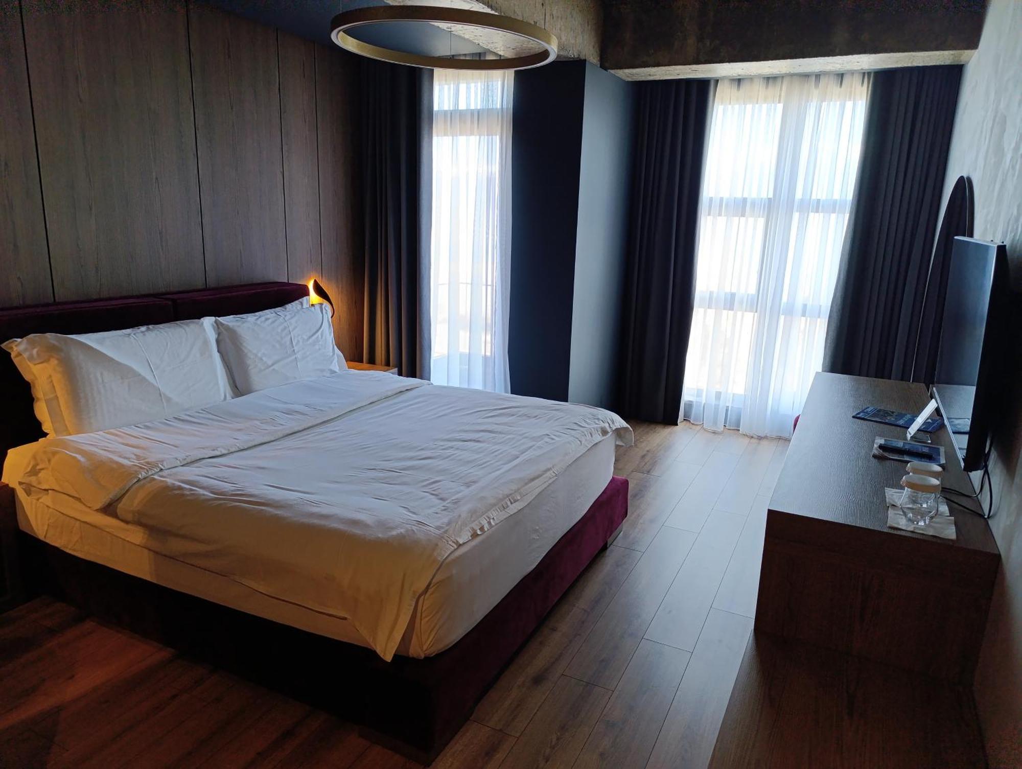 Toka Hotel Restaurant Udenisht Ngoại thất bức ảnh