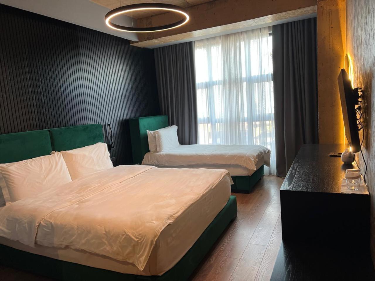 Toka Hotel Restaurant Udenisht Ngoại thất bức ảnh