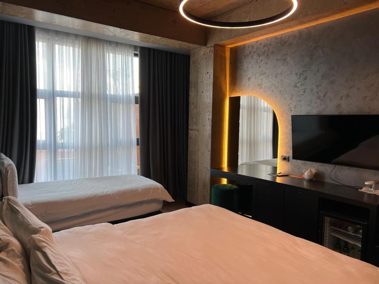 Toka Hotel Restaurant Udenisht Ngoại thất bức ảnh